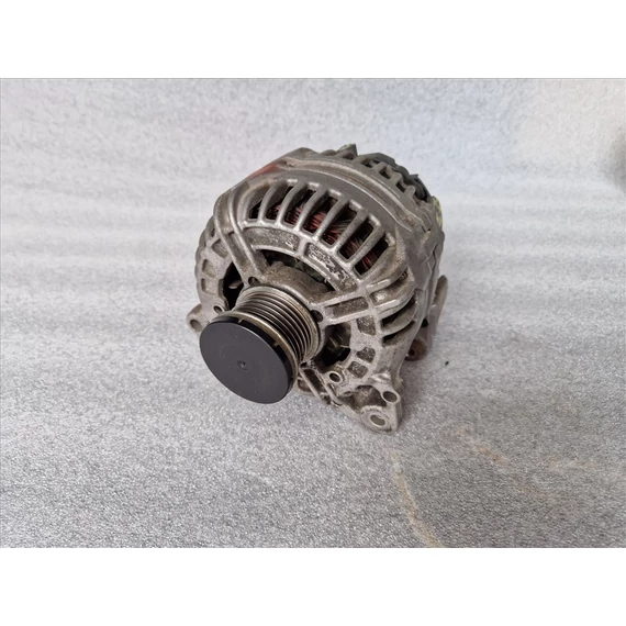 VOLKSWAGEN GOLF VI 1.4 TSI CAX Generátor 03C903023A