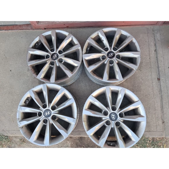 HYUNDAI I40 (VF) gyári 16" alufelni szett