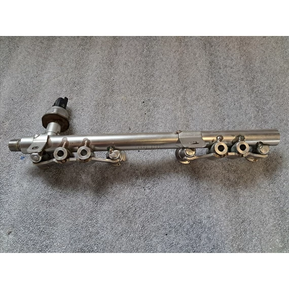 NISSAN JUKE (F15) 1.2 DIG-T HRA2 Rail cső 1444210140 175204385R