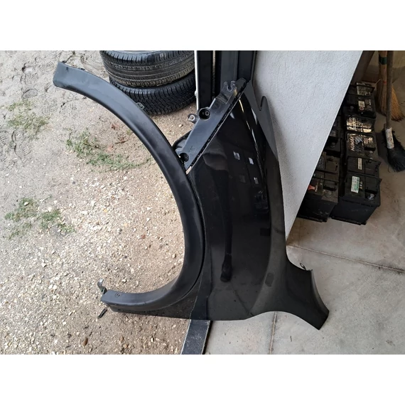 NISSAN JUKE (F15) Bal első sárvédő Z11