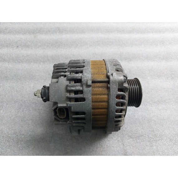 NISSAN JUKE (F15) 1.6 Generátor 231001KA1A