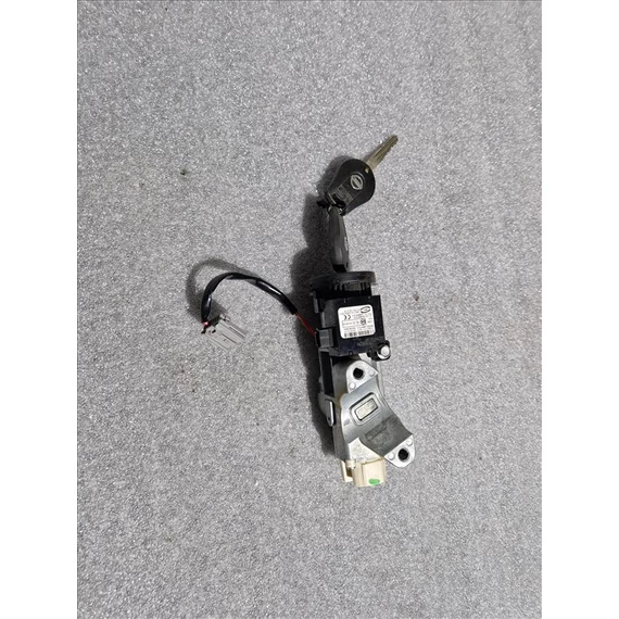 NISSAN JUKE (F15) gyújtáskapcsoló