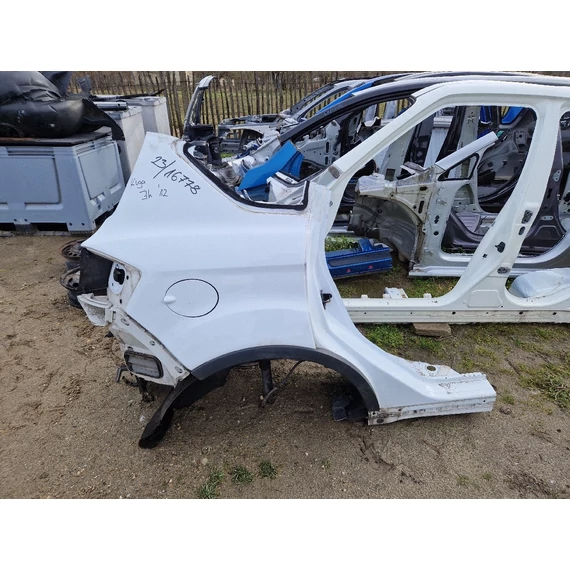 FORD KUGA jobb hátsó sárvédő negyed