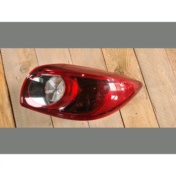 MAZDA 3 (BM) jobb külső hátsó lámpa