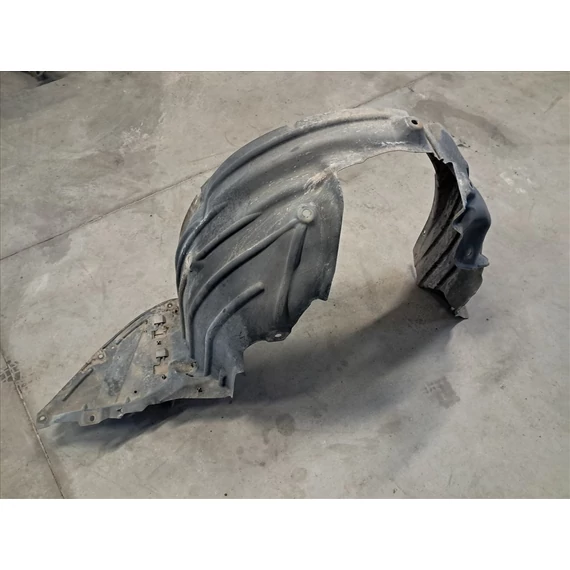 MAZDA 3 (BM) Jobb első dobbetét K7016