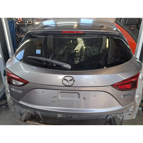 MAZDA 3 (BM) csomagtérajtó 38P