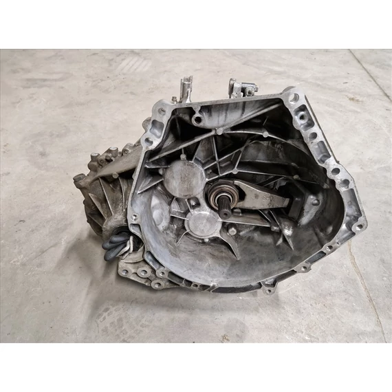 MAZDA 3 (BM) 2.2 SKYACTIV váltó D6040