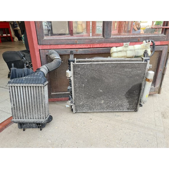 NISSAN NOTE (E12) 1.5 DCI Hűtőszett