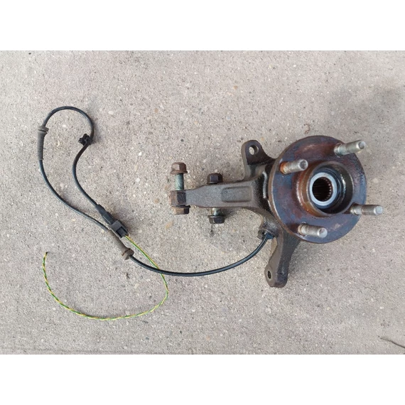 NISSAN NOTE (E12) 1.5 DCI jobb első csonkállvány