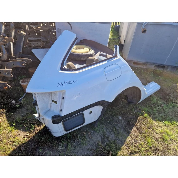 SKODA OCTAVIA III (5E) kombi jobb hátsó sárvédő negyed