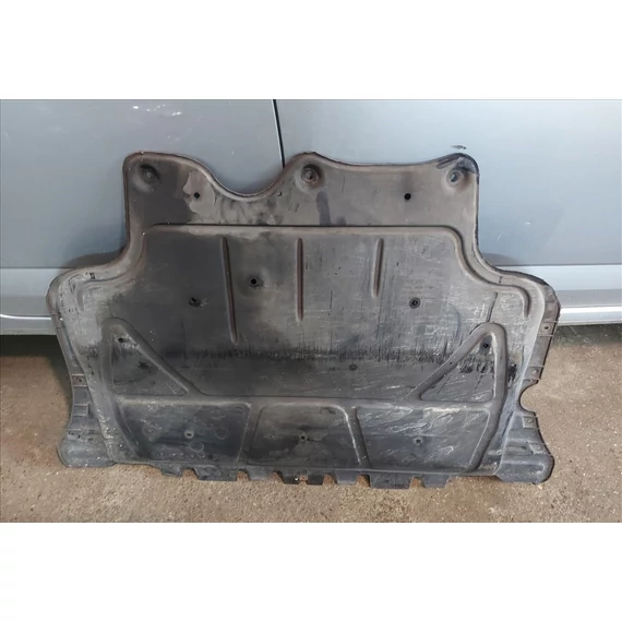 SKODA OCTAVIA III (5E) 1.6 TDI Alsó motorburkolat 5Q0825236