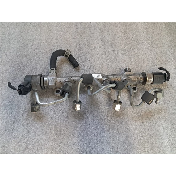 SKODA OCTAVIA III (5E) 2.0 CRTDI CKF Rail cső 04L089B 03L906054A 057130764AB