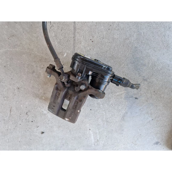 KIA OPTIMA (JF) Jobb hátsó kézifék motor, féknyereg A5582-37700