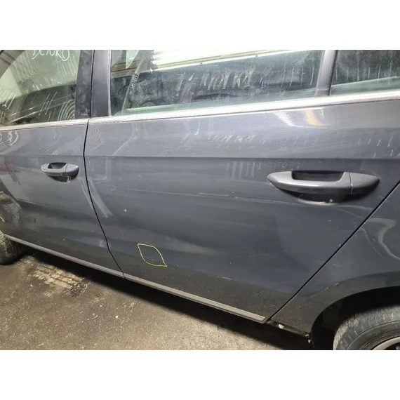 VOLKSWAGEN PASSAT B7 SEDAN bal hátsó ajtó