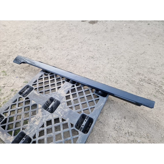 VOLKSWAGEN PASSAT B8 bal küszöb spoiler 3G0853857