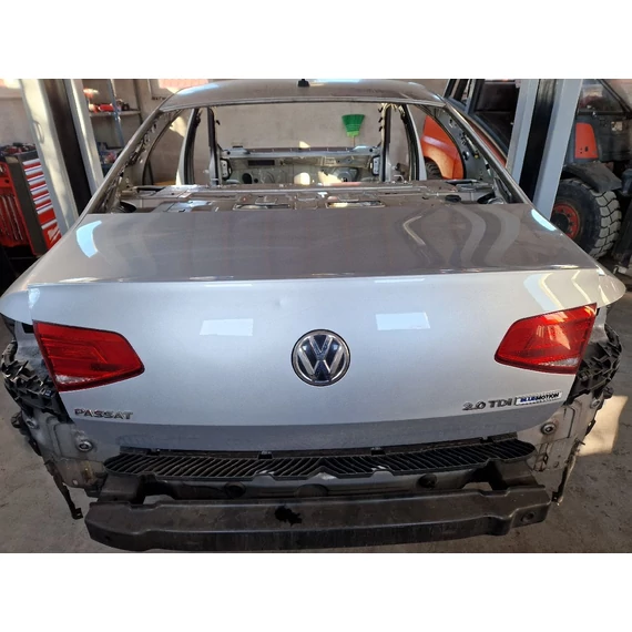 VOLKSWAGEN PASSAT B8 (3G) sedan csomagtérajtó