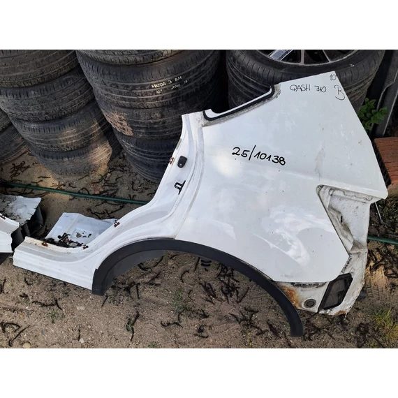 NISSAN QASHQAI (J10) bal hátsó sárvédő negyed