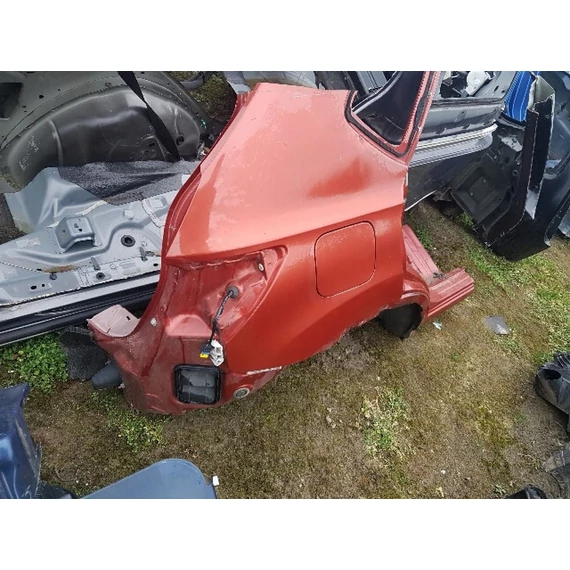 NISSAN QASHQAI (J10) jobb hátsó sárvédő negyed