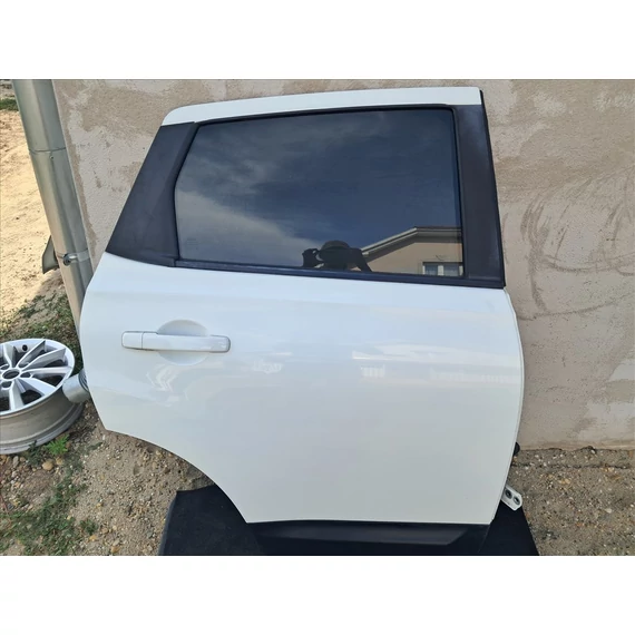 NISSAN QASHQAI (J10) jobb hátsó ajtó 326