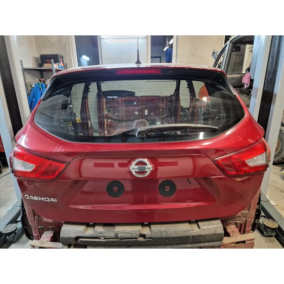 NISSAN QASHQAI II (J11) csomagtérajtó