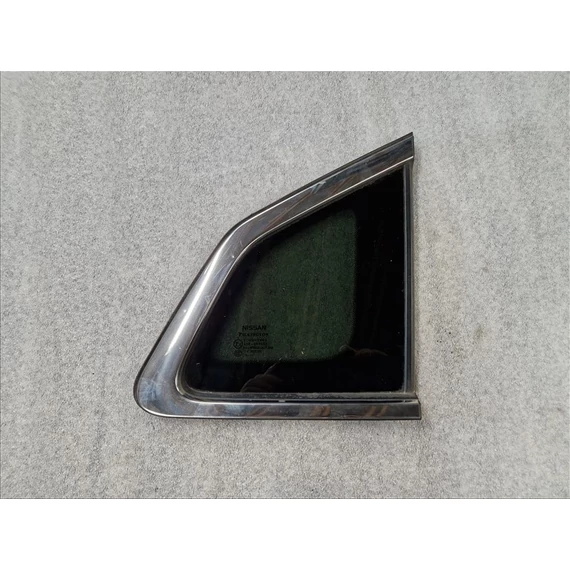 NISSAN QASHQAI (J11) jobb hátsó C oszlop oldalüveg