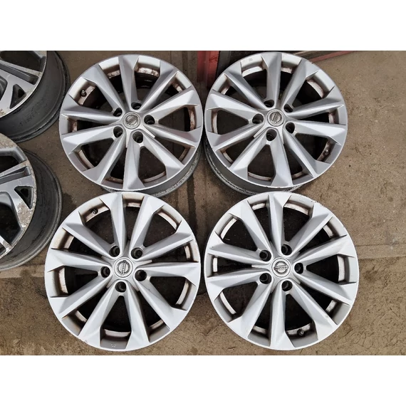 NISSAN QASHQAI II (J11) Gyári 17" alufelni garnitúra