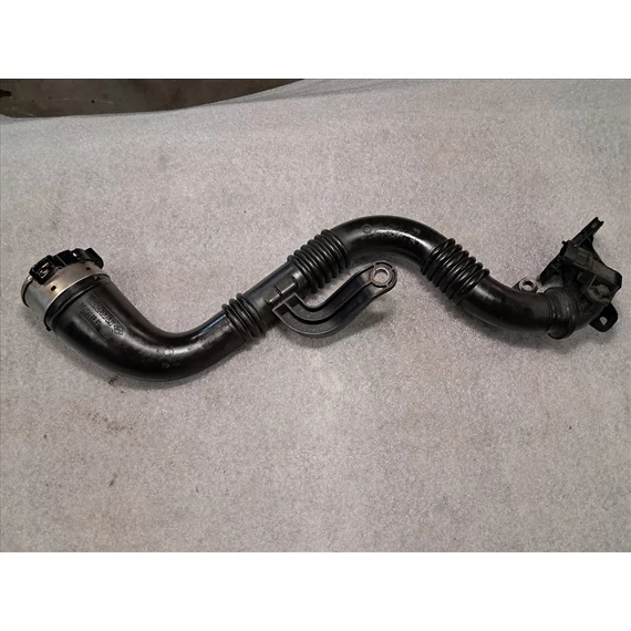 NISSAN QASHQAI (J11) 1.2 Dig-T HRA2 Cooler cső, turbócső 70565154