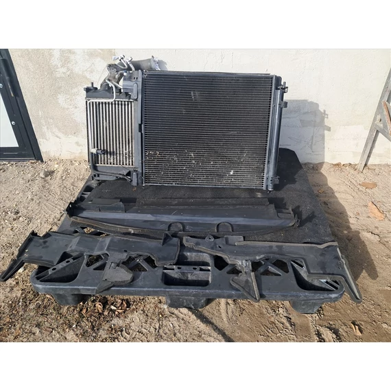 NISSAN QASHQAI (J11) 1.2 DIG-T Hűtősor, hűtő szett