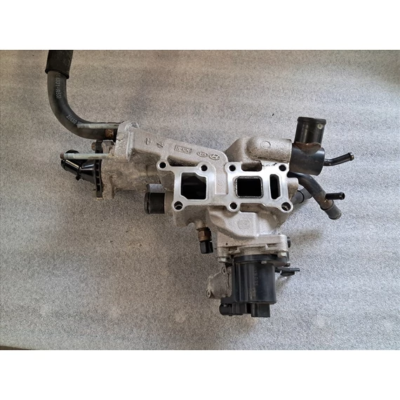 HYUNDAI SANTA FE III (DM) 2.2 CRDI Termosztátház 28410-2F000