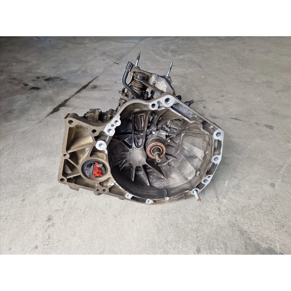 SUZUKI SX4 S-CROSS (JY) 1.6 BENZINES 2WD váltó ZMB