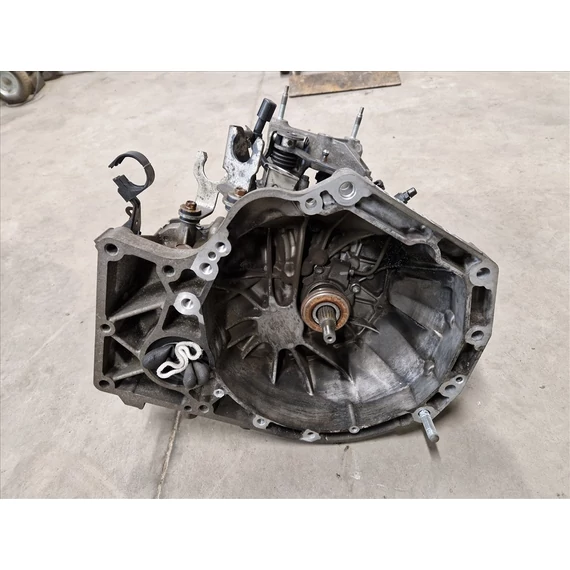 SUZUKI SX4 S-CROSS (JY) 1.6 BENZINES 2WD Váltó ZMB