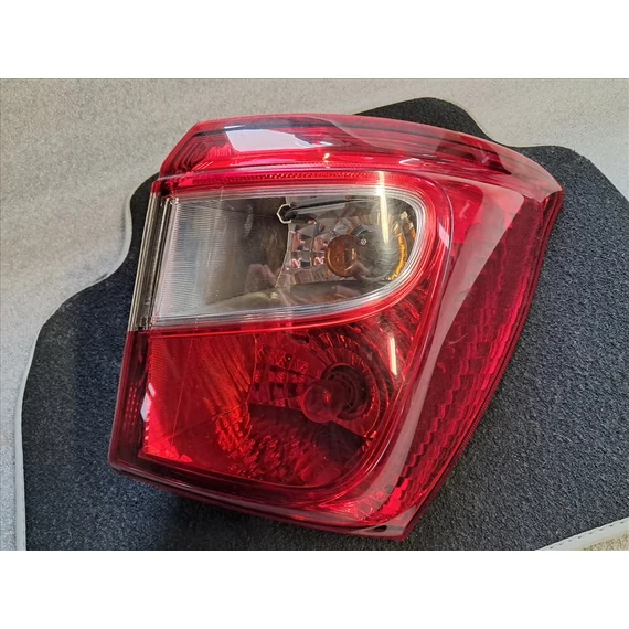 SUZUKI SX4 S-CROSS (JY) Jobb külső hátsó lámpa 220-17733