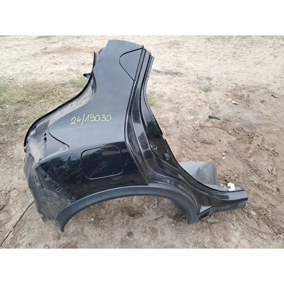 NISSAN JUKE (F15) jobb hátsó sárvédő negyed