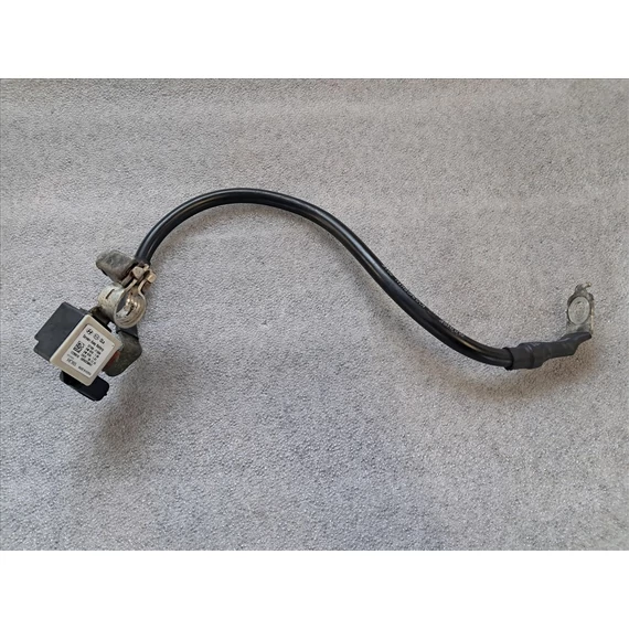 KIA SPORTAGE (QL) Negatív akkumulátor saru elektronikával 37180-F1000