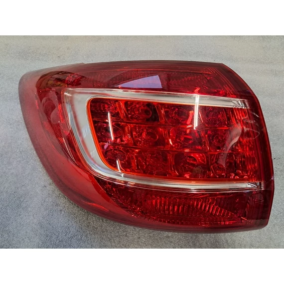 KIA SPORTAGE (SL) Bal külső hátsó lámpa
