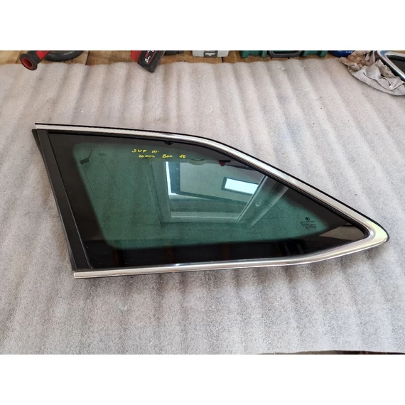 SKODA SUPERB III (3V) KOMBI bal hátsó C oszlop oldalüveg