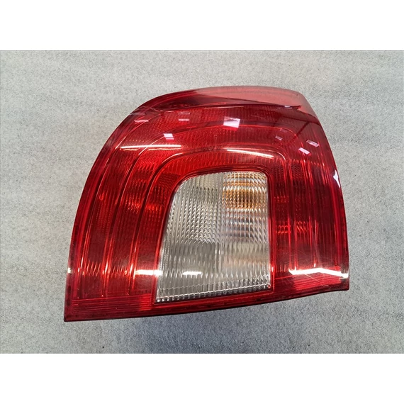 SKODA SUPERB II (3T) KOMBI Bal hátsó lámpa