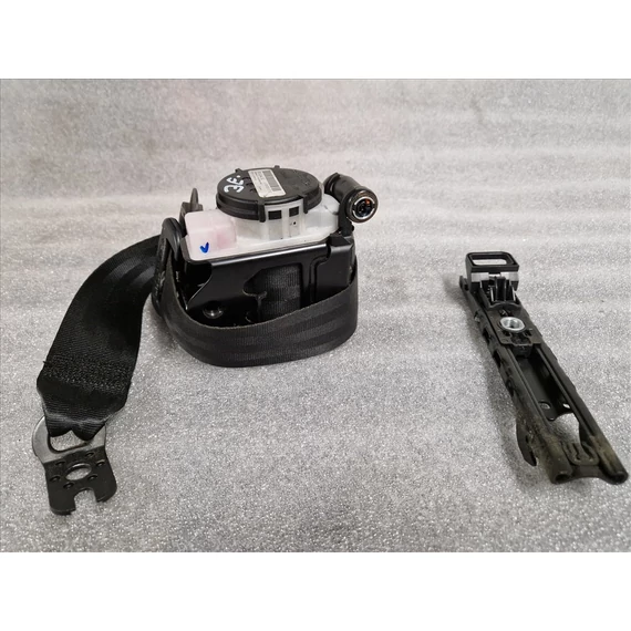 SKODA SUPERB III (3V) Jobb első biztonsági öv 3V0857702B