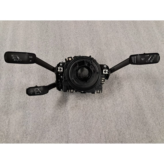 SKODA SUPERB III (3V) Komplett kormánykapcsoló bajuszkapcsoló 5Q0953569A 5Q0953521GB 5Q0953502AT
