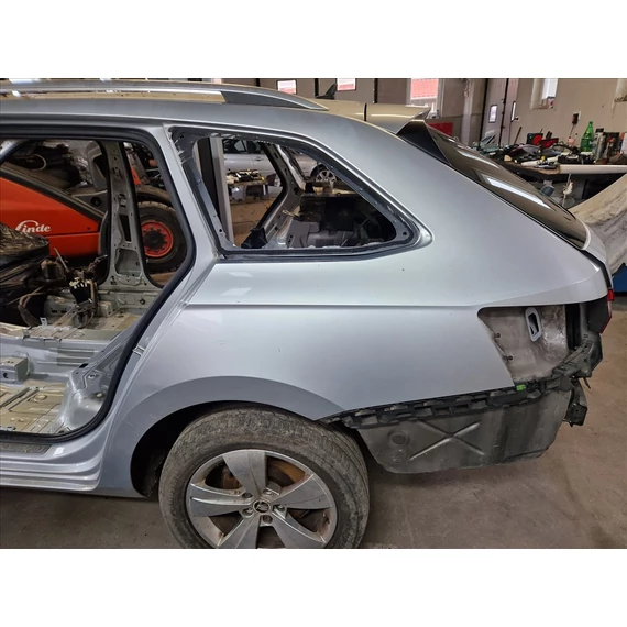 SKODA SUPERB III (3V) KOMBI Bal hátsó sárvédő negyed