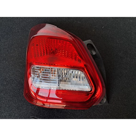 SUZUKI SWIFT V Bal hátsó lámpa 220-59362