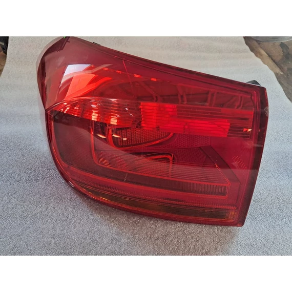 VOLKSWAGEN TIGUAN (5N) Bal külső hátsó lámpa