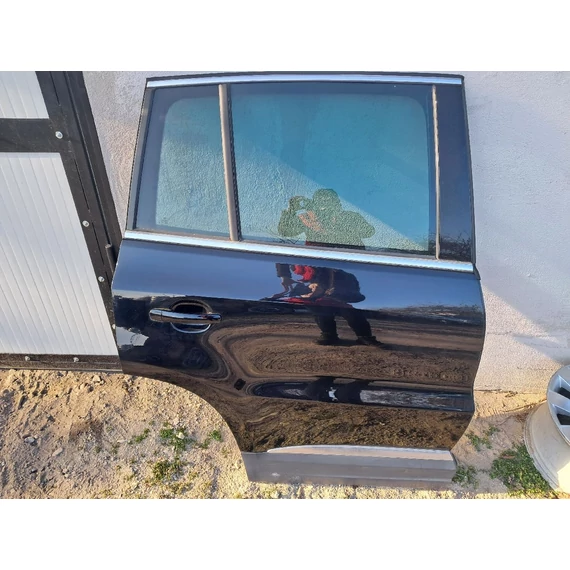 VOLKSWAGEN TIGUAN (5N) jobb hátsó ajtó LC9X