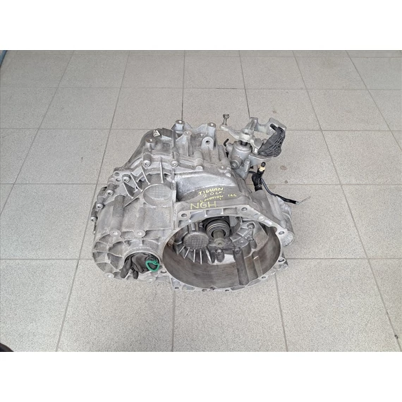 VOLKSWAGEN TIGUAN (5N) 2.0 CRTDI 4MOTION Váltó NGH