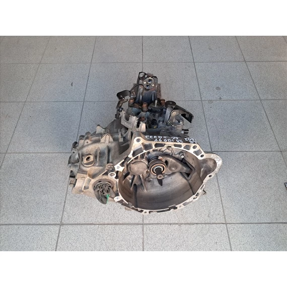 KIA CEED II (JD) 1.6 GDI váltó ZG96DJ
