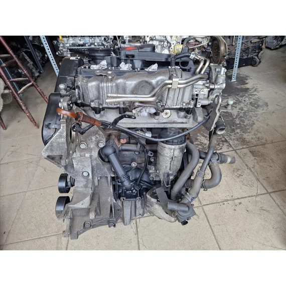 AUDI A4 B8 2.0 CRTDI CAG Motor