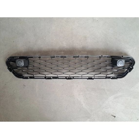 NISSAN X-TRAIL (T32) Első lökhárító középső rács