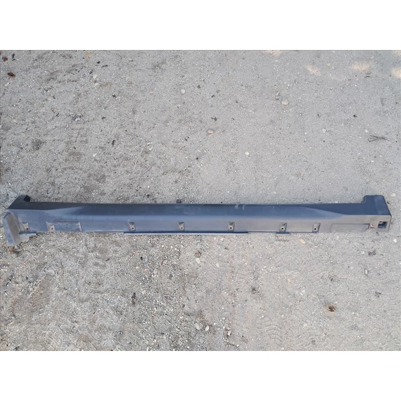 NISSAN X-TRAIL (T32) jobb küszöb burkolat 768504CE0A