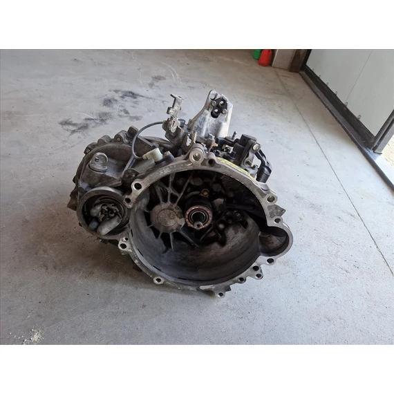 KIA CEED III (CD) 1.6 CRDI váltó WJJ6A