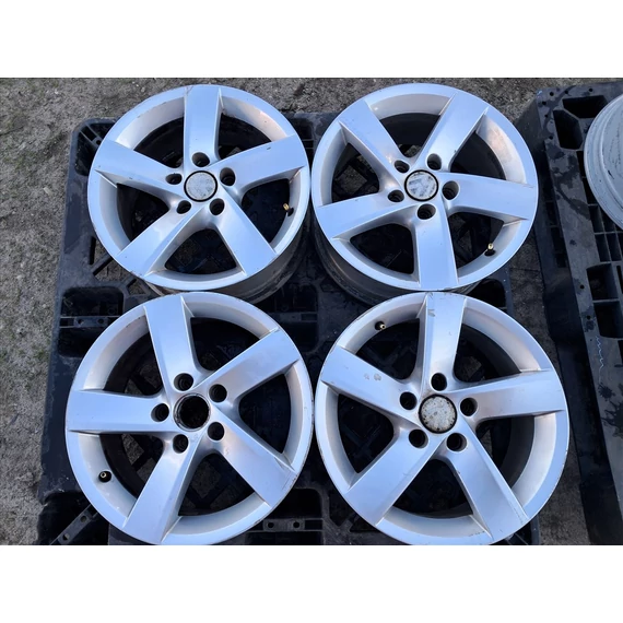 VOLKSWAGEN PASSAT B7 Gyári 16"-os alufelni szett
